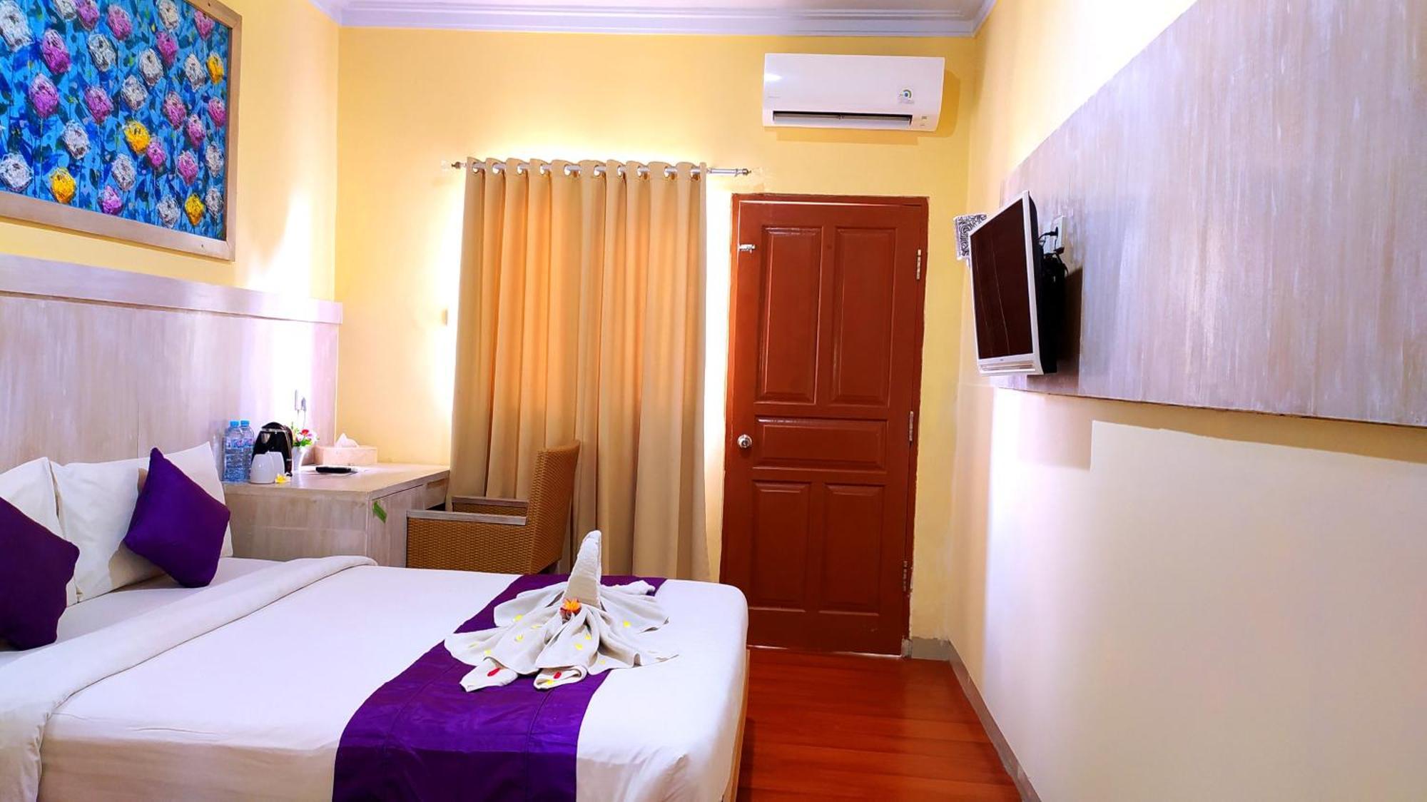 Puri Saron Denpasar Hotel Extérieur photo